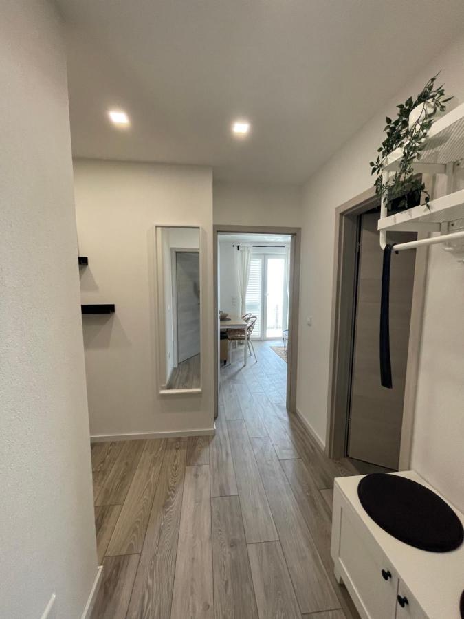 Lambda Holiday Apartments 예세니체 외부 사진